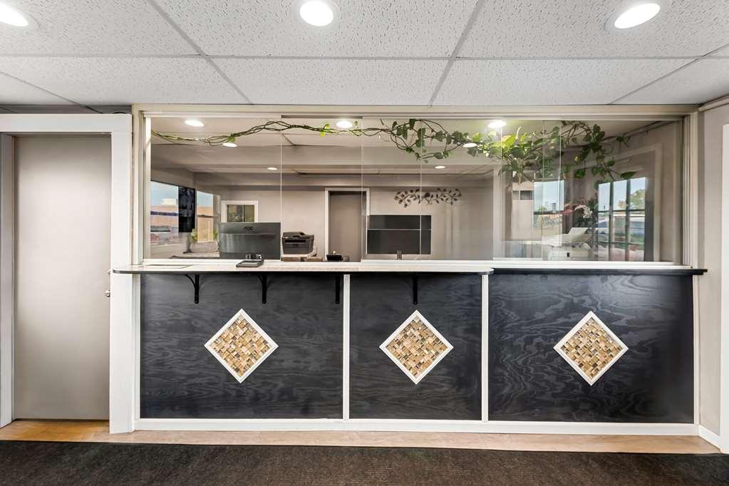 Americas Best Value Inn Marion Interior photo